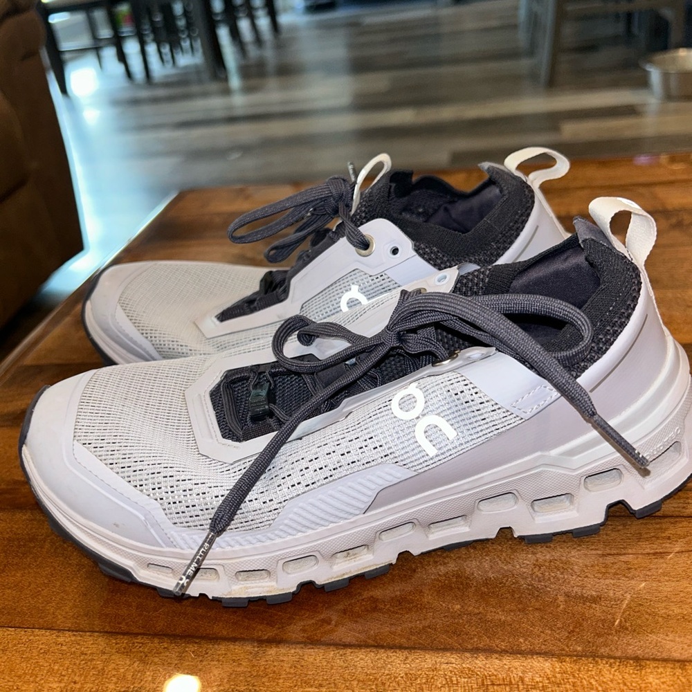 Women’s On Cloud CloudUltra 2
